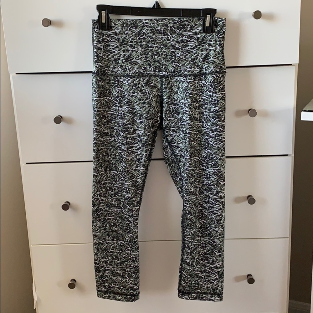 LuluLemon Cropped Legging